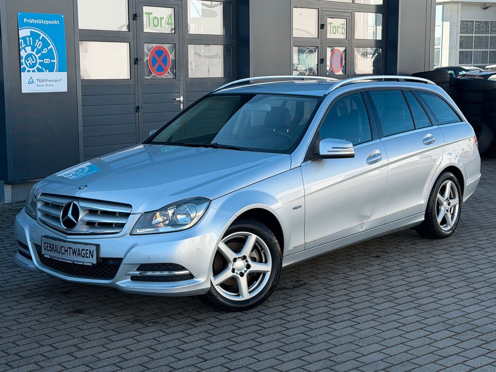 Mercedes-Benz C 180