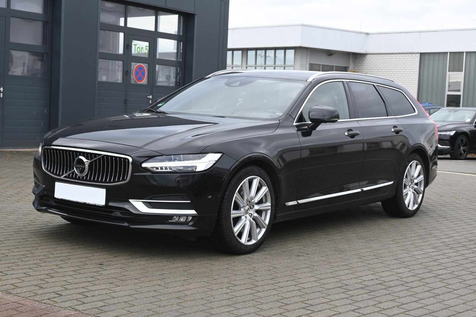 Volvo V90